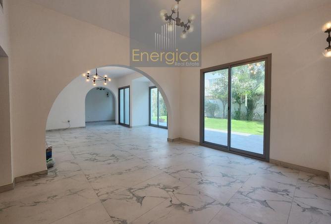 92244210 - Property Image 3