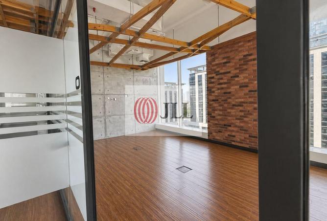 83653967 - Property Image 3