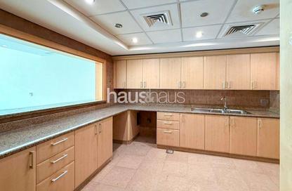 Apartment - 2 Bedrooms - 3 Bathrooms for rent in Al Habool - Shoreline Apartments - Palm Jumeirah - Dubai