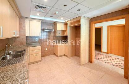 Apartment - 2 Bedrooms - 3 Bathrooms for rent in Al Habool - Shoreline Apartments - Palm Jumeirah - Dubai