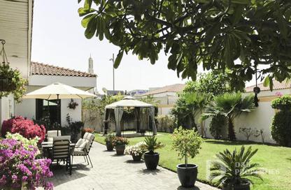 Villa - 3 Bedrooms - 5 Bathrooms for sale in Umm Suqeim 2 Villas - Umm Suqeim 2 - Umm Suqeim - Dubai