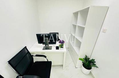 Office Space - Studio - 1 Bathroom for rent in Reem Residency - Al Karama - Dubai
