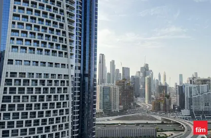شقة - 1 حمام للايجار في برج سينشري - الخليج التجاري - دبي