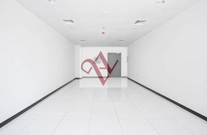 Office Space - Studio - 1 for rent in Tamani Art Tower - Business Bay - Dubai