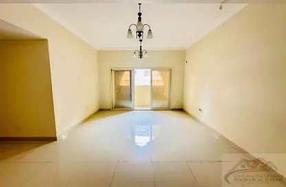 Apartment - 3 Bedrooms - 3 Bathrooms for rent in Muwaileh 29 Building - Muwaileh - Sharjah