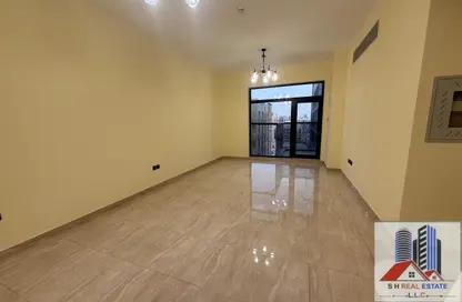Apartment - 2 Bedrooms - 3 Bathrooms for rent in Abdulqader Qassim Abdullah Alqassim 2 Building - Al Warqa'a 1 - Al Warqa'a - Dubai
