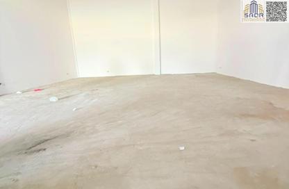 Warehouse - Studio - 1 for rent in Umm Dera - Umm Al Quwain