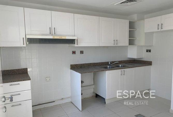 60147377 - Property Image 3