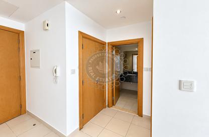 Apartment - 1 - 1 for rent in Mayfair Residency - Business Bay - Dubai