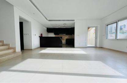 Villa - 3 - 3 for rent in Casa Dora - Serena - Dubai
