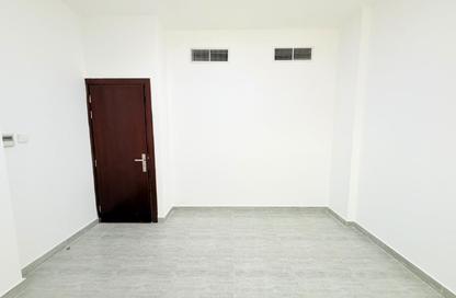 Apartment - 1 - 1 for rent in Fire Station Road - Muwaileh - Sharjah