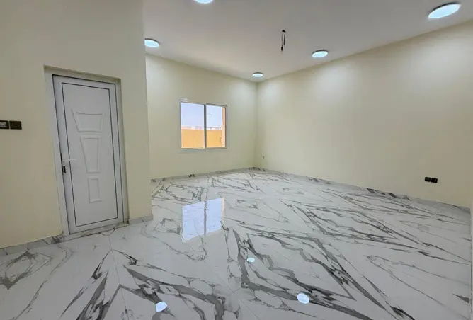 98278010 - Property Image 3