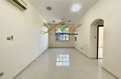 شقة - 3 غرف نوم - 3 حمامات للايجار في المطارد - العين