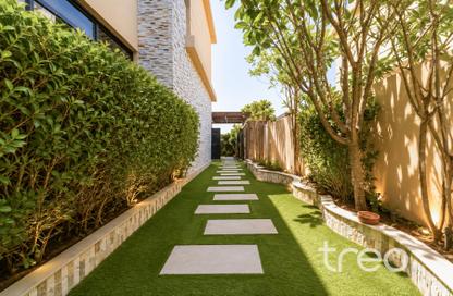 Townhouse - 3 Bedrooms - 4 Bathrooms for sale in Rockwood - Damac Hills - Dubai