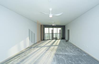 Apartment - 2 - 3 for rent in RAK Tower - Marina Square - Al Reem Island - Abu Dhabi Apartment - 2 - 3 for rent in RAK Tower - Marina Square - Al Reem Island - Abu Dhabi