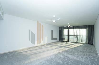 Apartment - 2 - 3 for rent in RAK Tower - Marina Square - Al Reem Island - Abu Dhabi