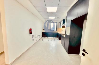 Apartment - 3 Bedrooms - 5 Bathrooms for rent in Dubai Healthcare City - Bur Dubai - Dubai