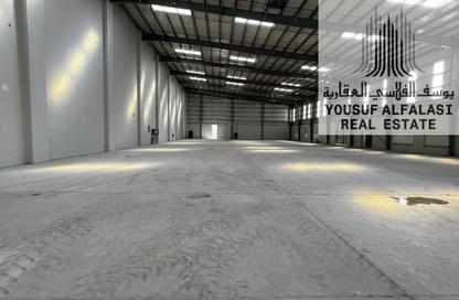 Warehouse - Studio - 2 Bathrooms for rent in Umm Al Thuoob - Umm Al Quwain