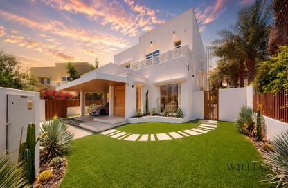 Villa - 4 Bedrooms - 4 Bathrooms for sale in Meadows 1 - Meadows - Dubai