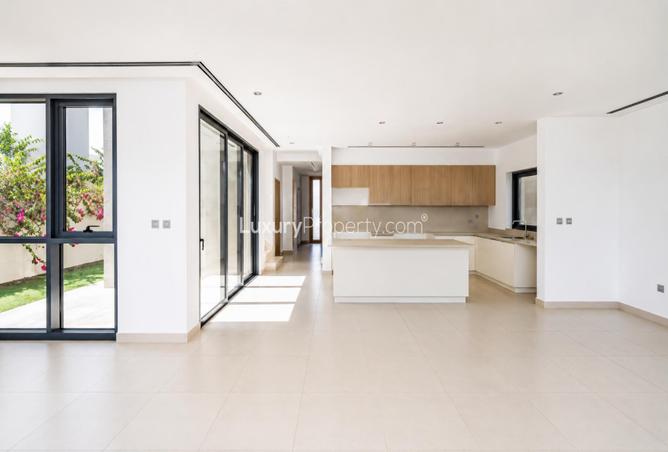 112729694 - Property Image 3