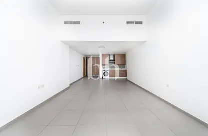 Apartment - Studio - 1 Bathroom for rent in Ariyana Tower - Dubai Marina - Dubai