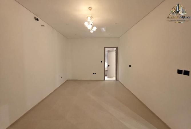 74625747 - Property Image 3