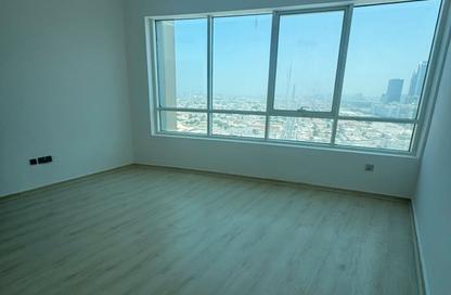 Apartment - 2 Bedrooms - 3 Bathrooms for rent in Beach Tower 1 - Al Khan Lagoon - Al Khan - Sharjah