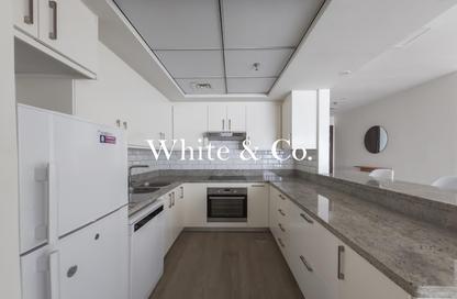 Apartment - 2 Bedrooms - 2 Bathrooms for rent in The Point - Dubai Marina - Dubai