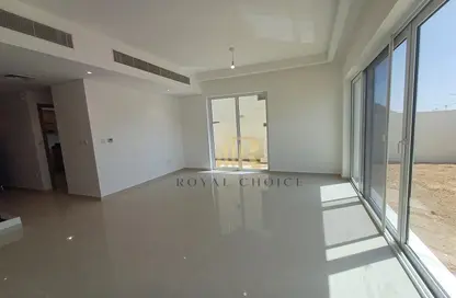 Townhouse - 3 Bedrooms - 3 Bathrooms for rent in Victoria - Damac Hills 2 - Dubai Townhouse - 3 Bedrooms - 3 Bathrooms for rent in Victoria - Damac Hills 2 - Dubai