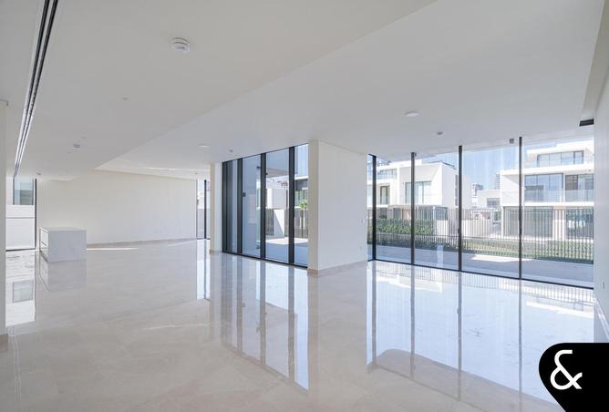 83642371 - Property Image 3