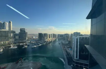 مكتب - استوديو للايجار في B2B  برج - الخليج التجاري - دبي