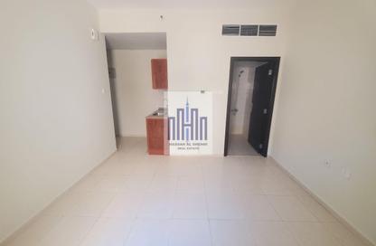 Apartment - Studio - 1 Bathroom for rent in Fire Station Road - Muwaileh - Sharjah Apartment - Studio - 1 Bathroom for rent in Fire Station Road - Muwaileh - Sharjah