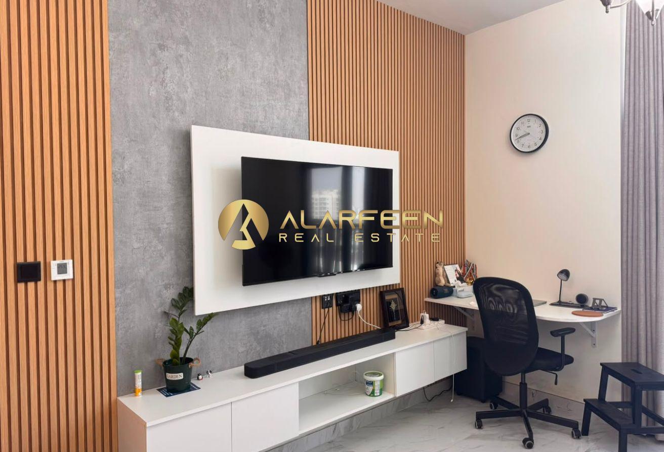 Furnished 1BR | Premium Qualiy | Well Maintained photo 2