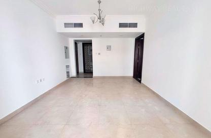 Apartment - 1 Bedroom - 2 Bathrooms for rent in Muwaileh 3 Building - Muwaileh - Sharjah