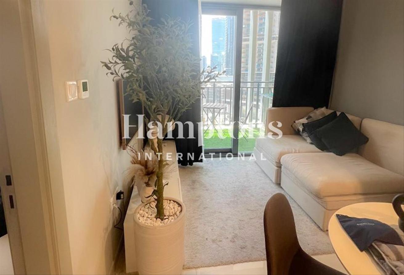 Fully Furnished | Low Floor | Vacant photo 10