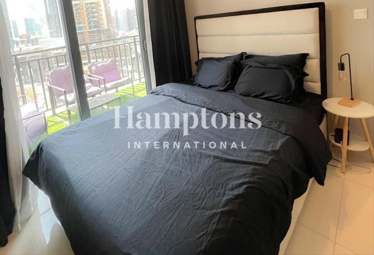 Fully Furnished | Low Floor | Vacant photo 7