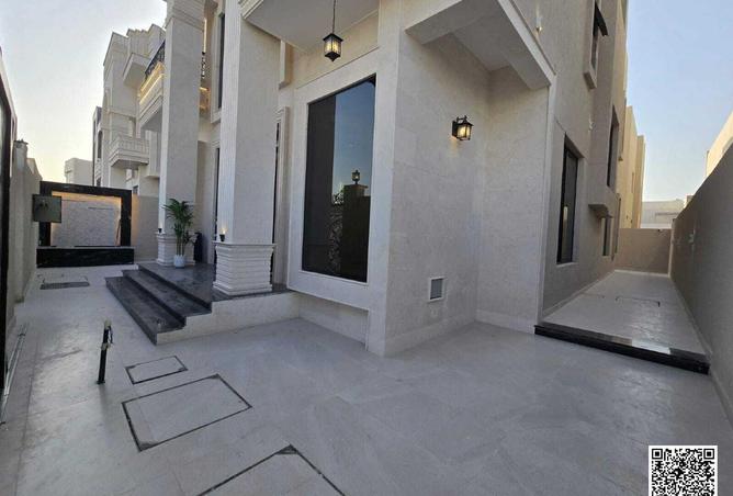 53564102 - Property Image 2