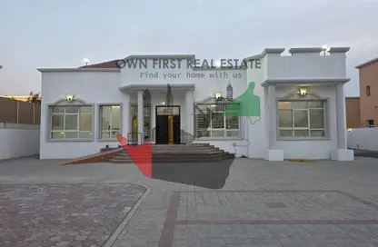 Villa - 4 Bedrooms - 5 Bathrooms for rent in Al Mizhar 1 - Al Mizhar - Dubai