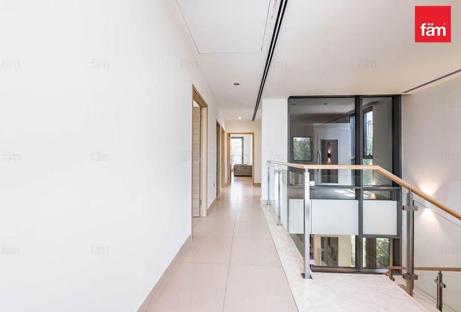 73111708 - Property Image 3