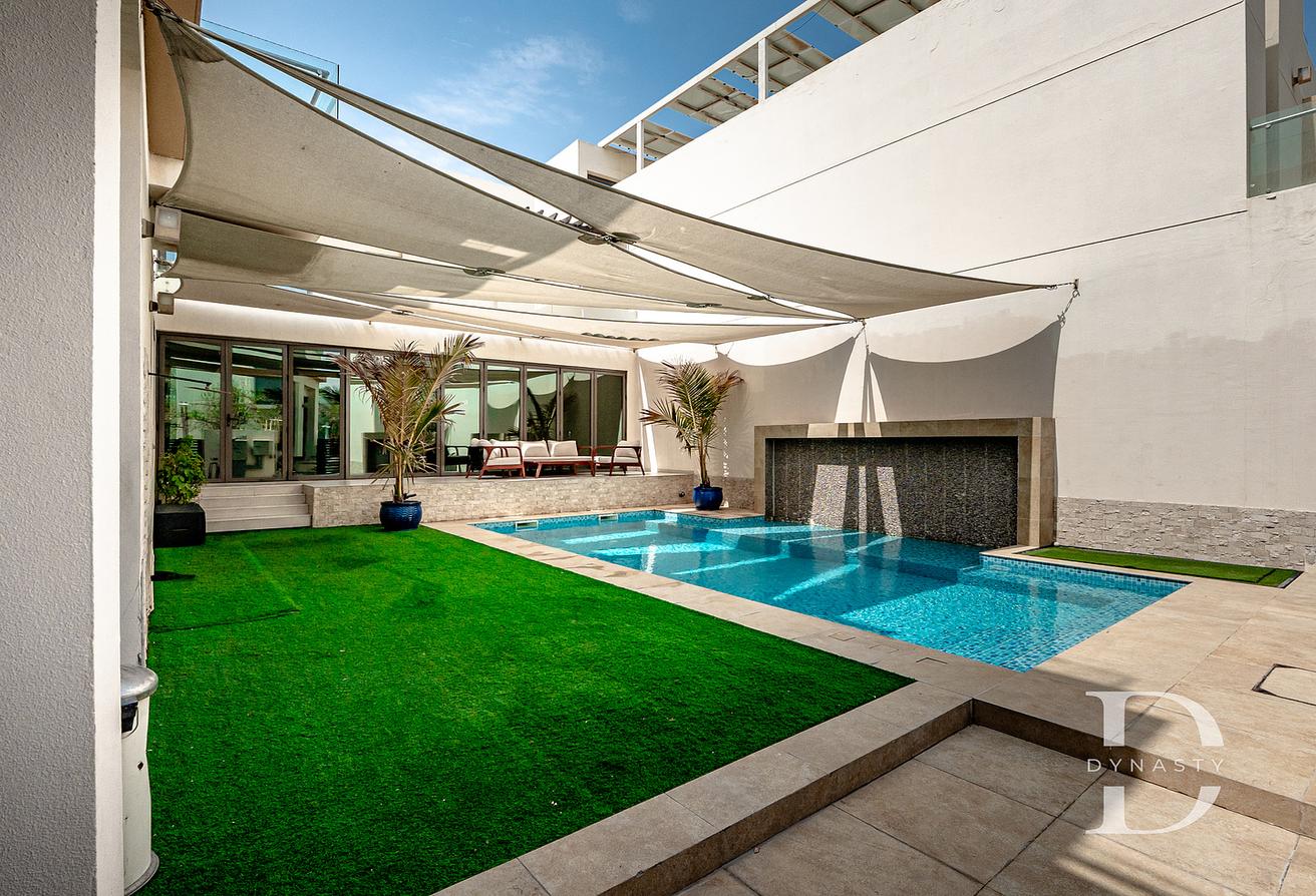 Exclusive | Extended Garden Villa | Vacant Dec photo 7