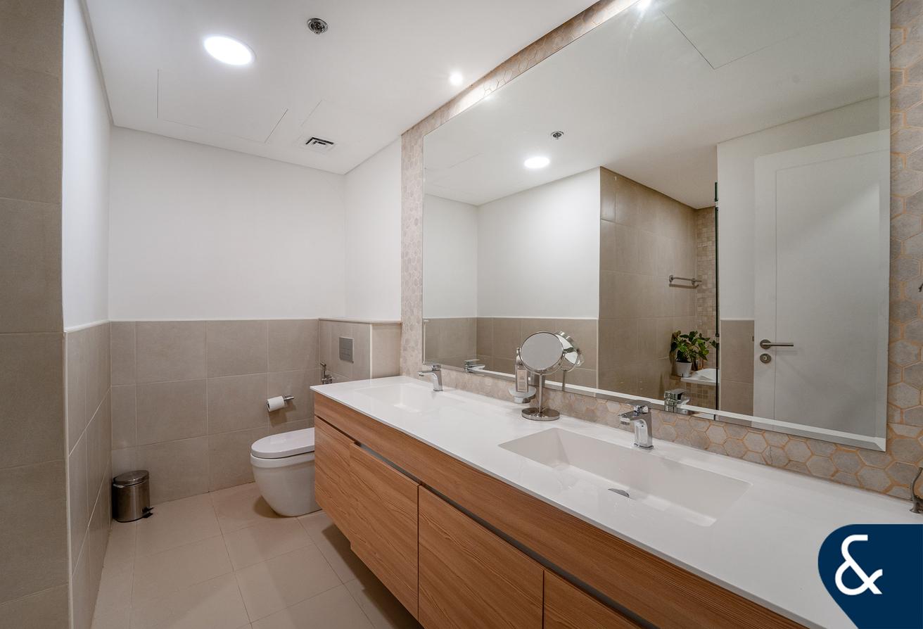 Four Bedroom | Penthouse | Golf View photo 7