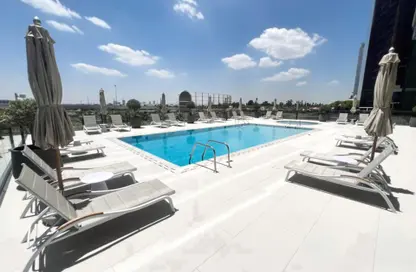 Apartment - 3 Bedrooms - 5 Bathrooms for sale in Royal Regency - Business Bay - Dubai