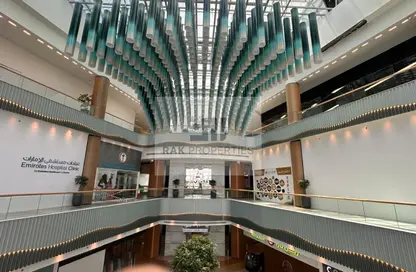 Retail - Studio - 3 Bathrooms for rent in Julphar Commercial Tower - Julphar Towers - Al Nakheel - Ras Al Khaimah