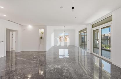 Apartment - 3 Bedrooms - 3 Bathrooms for rent in Al Tamr - Shoreline Apartments - Palm Jumeirah - Dubai