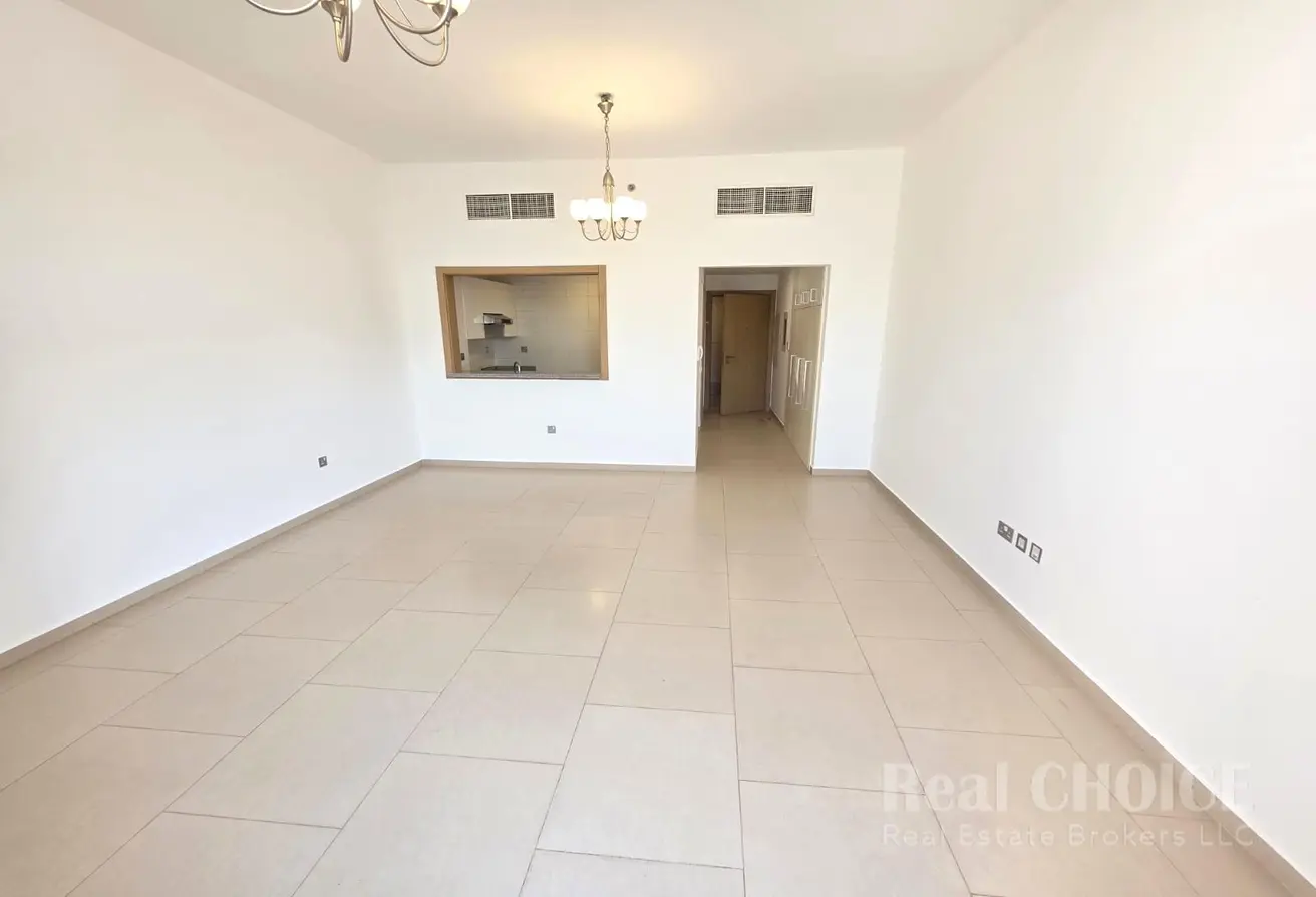 162775424 - Property Main Image