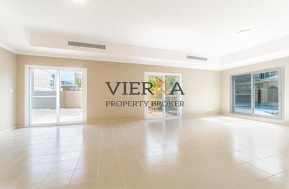 Villa - 4 - 5 for rent in Semmer Villas - Dubai Silicon Oasis - Dubai