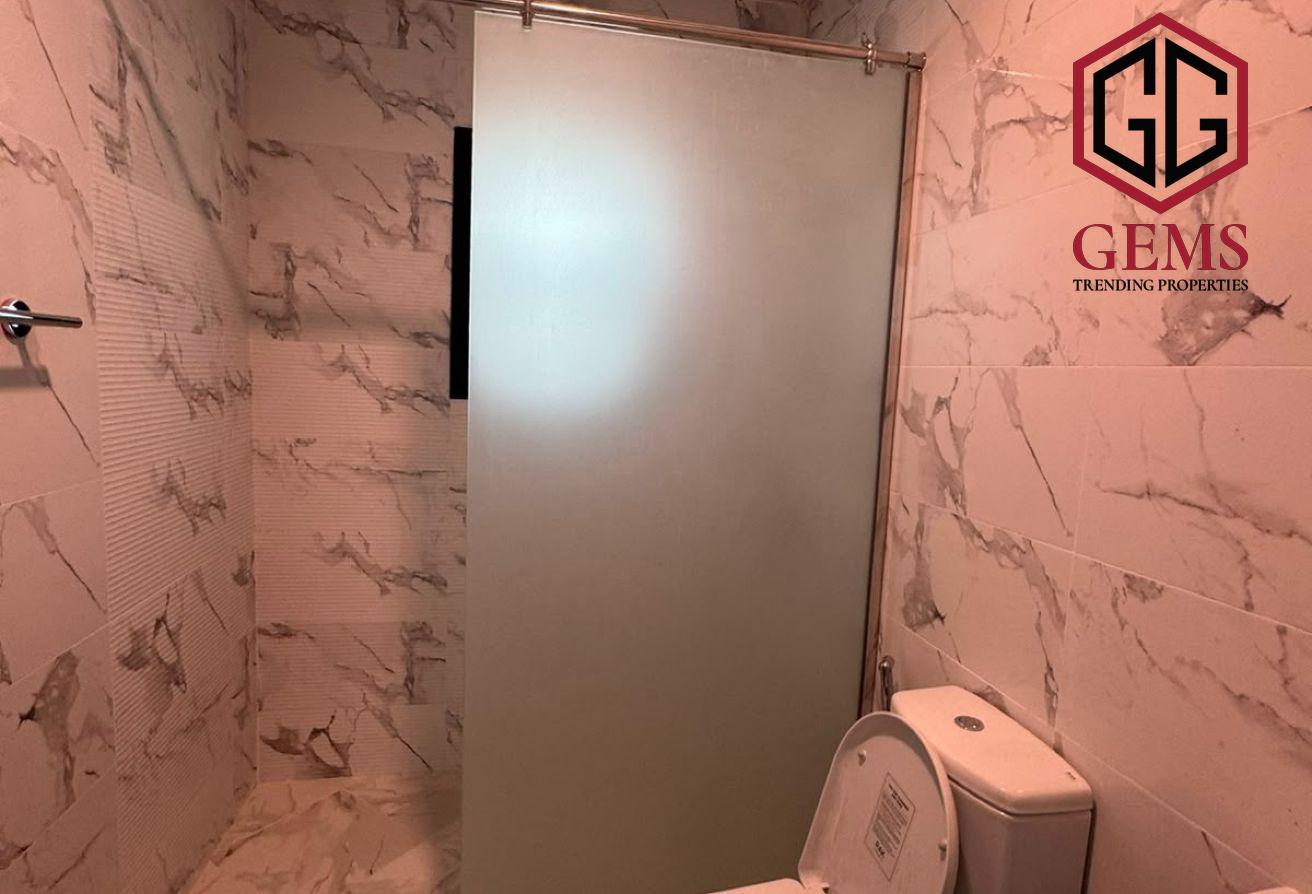 BRAND NEW | PREMIUM FINISHES | ELEVATOR | GARDEN photo 14