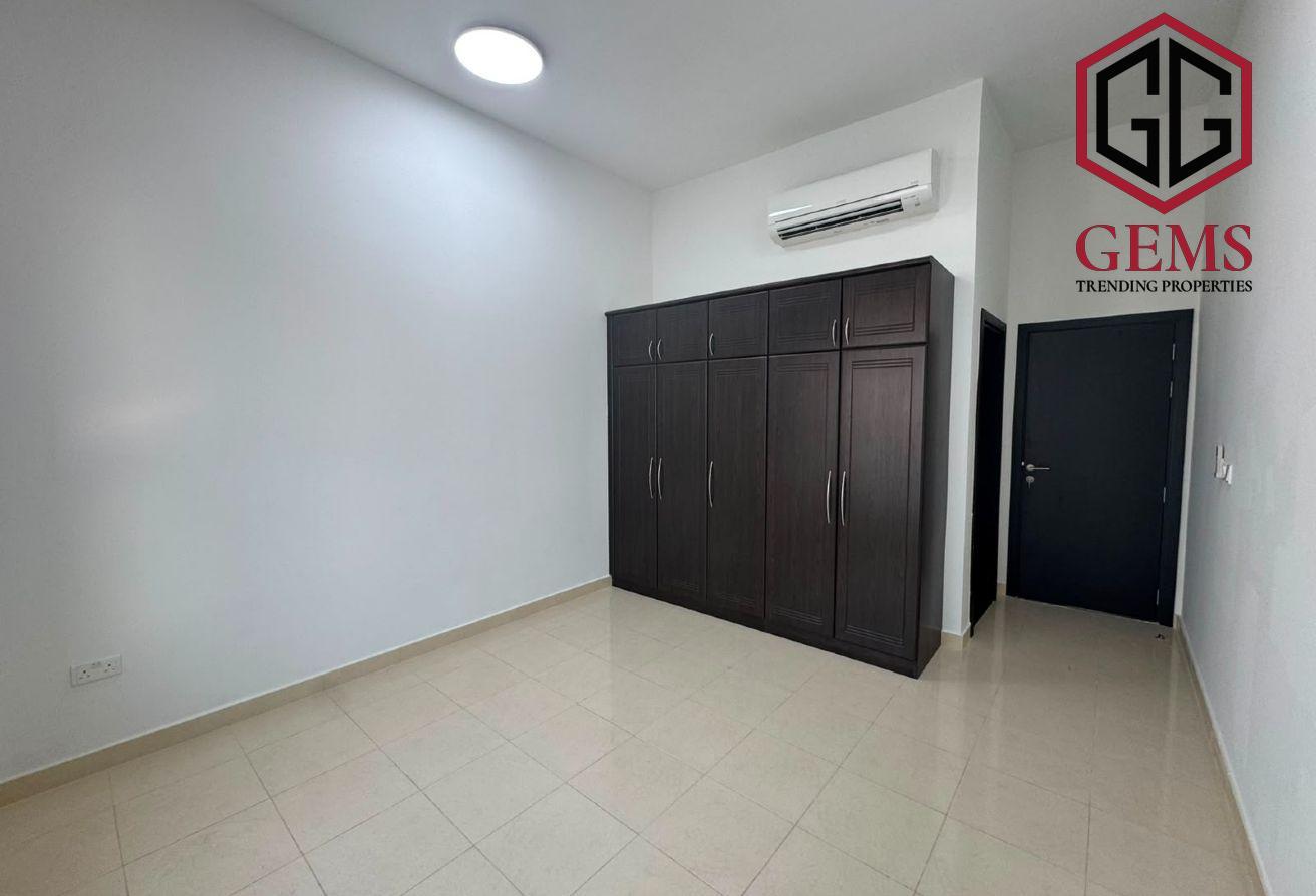 BRAND NEW | PREMIUM FINISHES | ELEVATOR | GARDEN photo 5