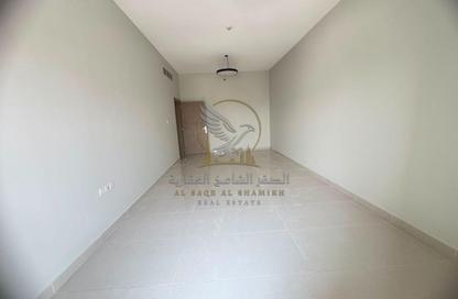 Apartment - 3 Bedrooms - 4 Bathrooms for rent in Al Jurf 2 - Al Jurf - Ajman Downtown - Ajman