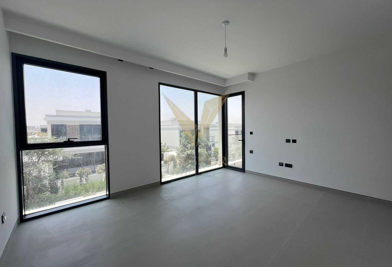 4BR + M Villa | Vacant | Near Park And Pool photo 4